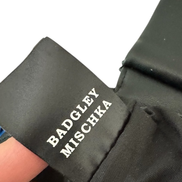 Badgley Mischka Big Diamond Quilting With Studs Bag Black Gold‎ - Picture 10 of 14